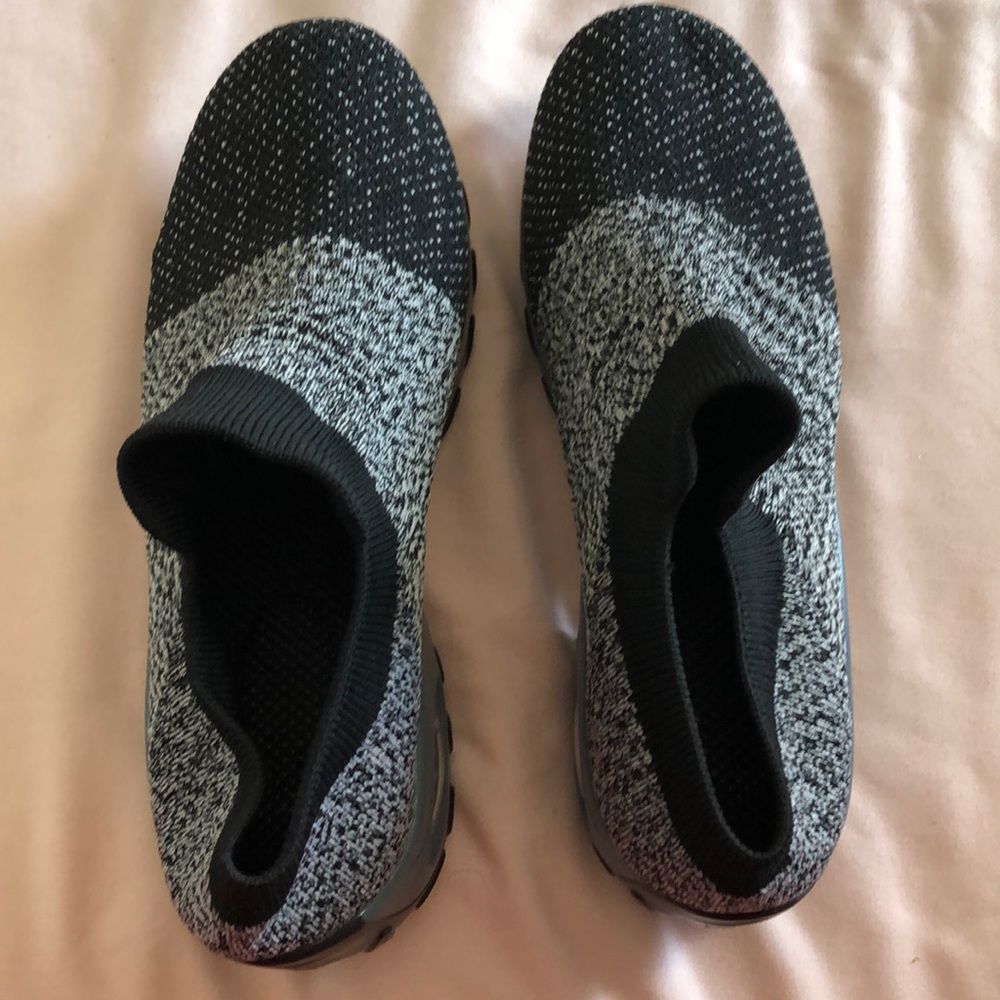NEW Walking shoes